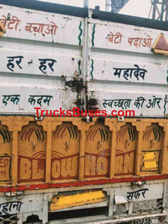 Mahindra Bolero Maxi Truck Plus Images